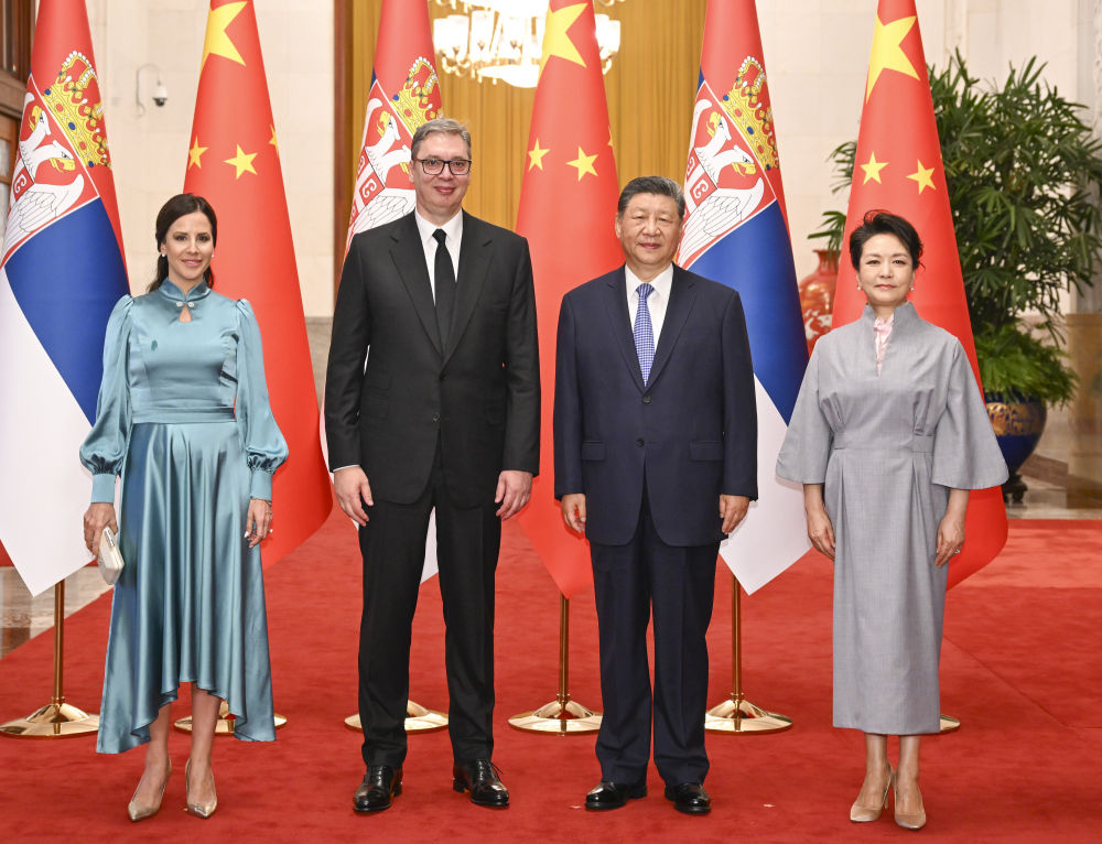新华图讯丨习近平同塞尔维亚总统武契奇举行会谈
