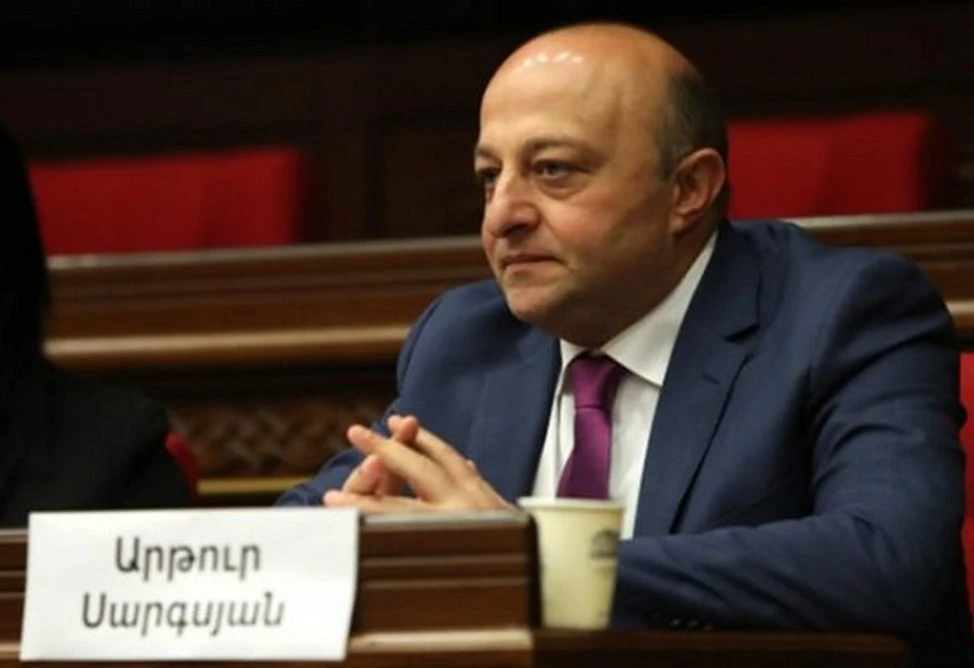 Արթուր Սարգսյանն առաջարկել է այսօր չքննարկել իր տնային կալանքից ազատելու հարցը՝ «ամեն ինչ առանց այդ էլ որոշված է»