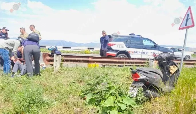 Երևան-Սևան ավտոճանապարհին օտարերկրացի վարորդը մոպեդով  կողաշրջվել է եւ հիվանդանոցում մահացել