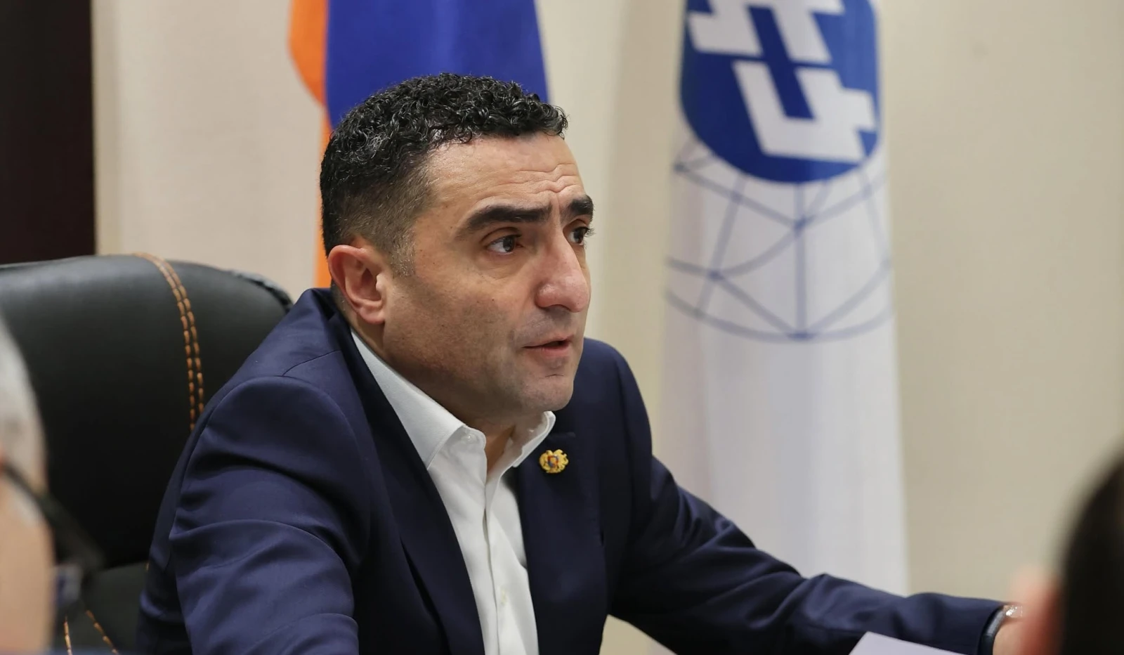 Ռոմանոս Պետրոսյանը 6 ամսում ՀԷՑ-ից ստացել է մոտ 26 միլիոն դրամի աշխատավարձ