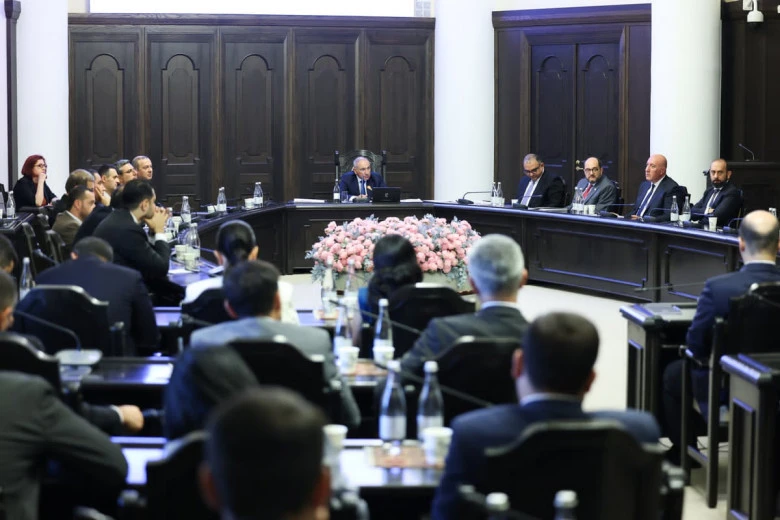 «Փաստ» .«Եվրոպական չափանիշների» ընտրողական հայելին. իշխանությունը հիշում Արևմուտքը միայն սեփական հարմարավետության պահին
